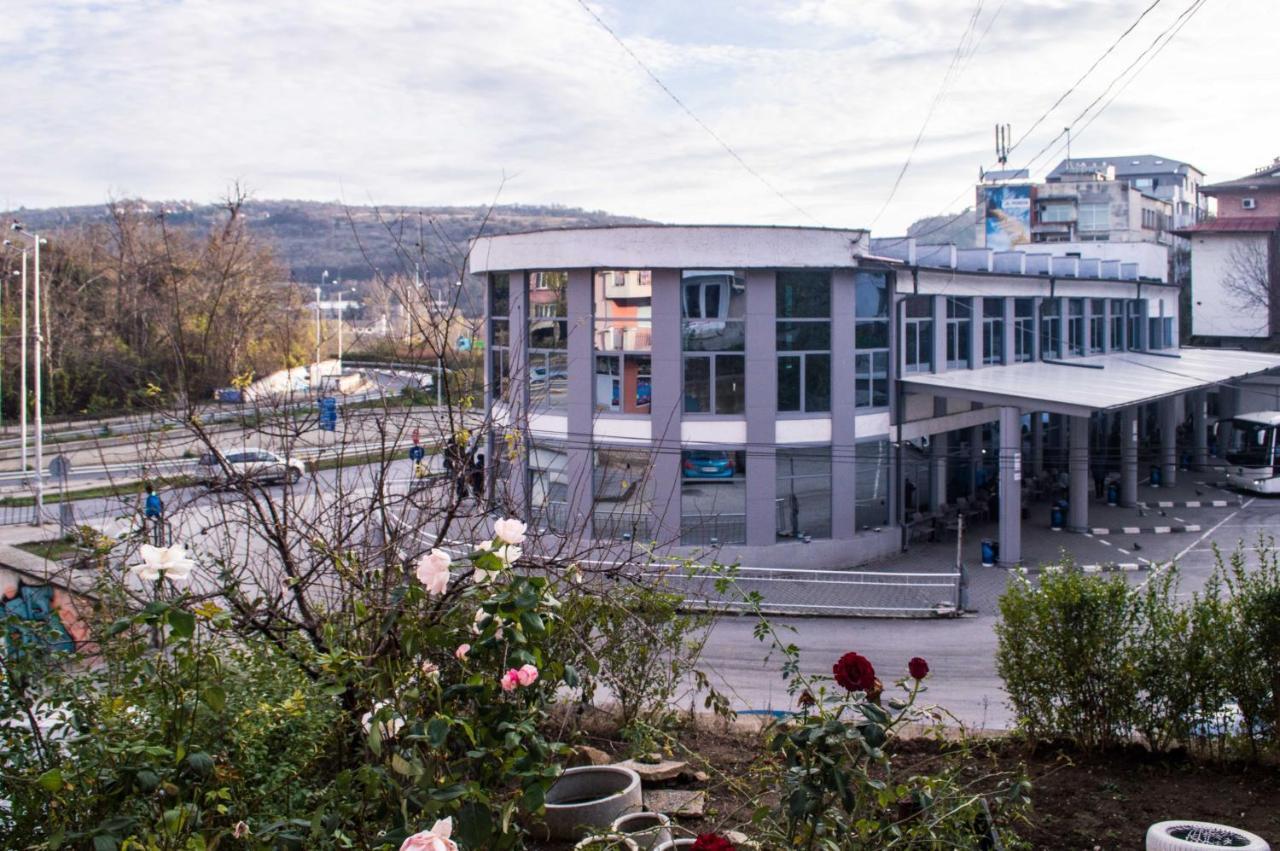 Red House Veliko Tarnovo Exterior foto